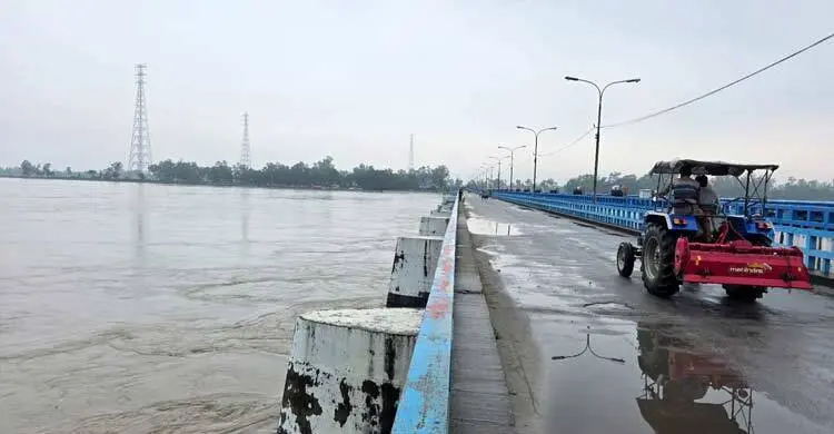 তিস্তার পানি বিপৎসীমার ৭ সেন্টিমিটার ওপরে, বন্যার শঙ্কা