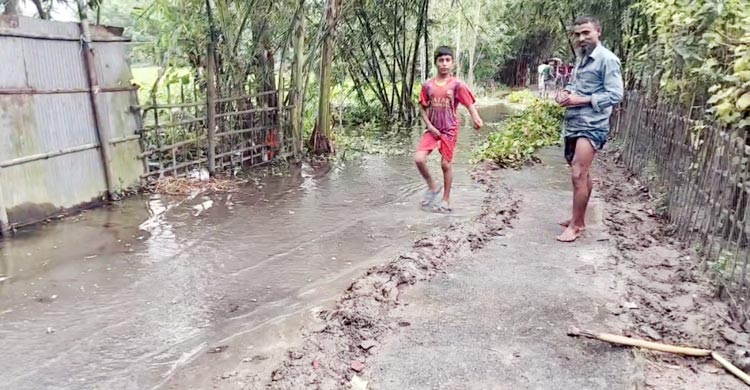 ১২ ঘণ্টা ধরে বিপৎসীমার ওপরে তিস্তার পানি, প্লাবিত নিম্নাঞ্চল