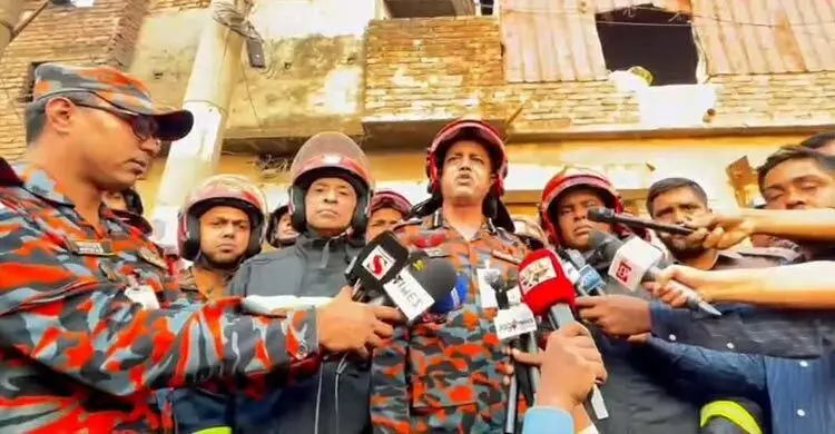 অগ্নি-সংঘটিত এলাকার বাসাগুলো কোনো বিল্ডিংয়ের আওতায় পড়ে না