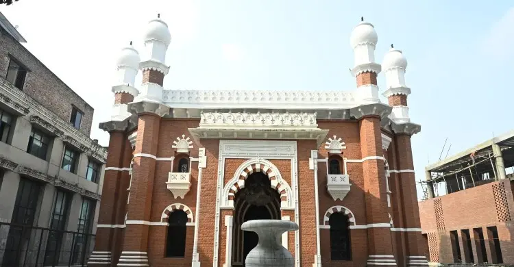লালকুঠির সংস্কার পুরান ঢাকার পুনরুজ্জীবনে বড় মাইলফলক: ডিএসসিসি প্রশাসক