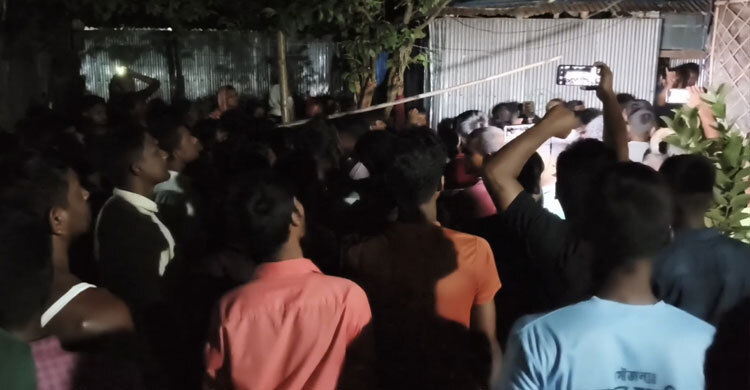 একসঙ্গে ঝুলছিল অন্তঃসত্ত্বা স্ত্রী ও স্বামীর মরদেহ