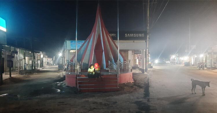 প্রশাসন ভুলে গেলেও ভোলেনি শিক্ষার্থীরা