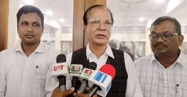 ছাত্রীদের স্কুলড্রেস-জুতা-বাইসাইকেল দেওয়া হবে