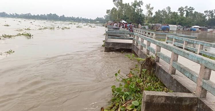 উজানের ঢলে বাড়ছে তিস্তার পানি, নিম্নাঞ্চলে বন্যার শঙ্কা