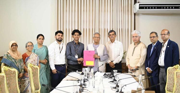 ১৬ বছর পর সাগর-রুনির ছেলেকে বুঝিয়ে দেওয়া হলো পূর্বাচলের প্লট