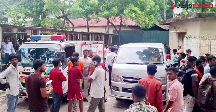 টাঙ্গাইলে ট্রাক উল্টে নিহত ১৫ জনের মরদেহ পরিবারের কাছে হস্তান্তর