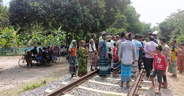 ফরিদপুরে ট্রেনের ধাক্কায় বৃদ্ধা নিহত