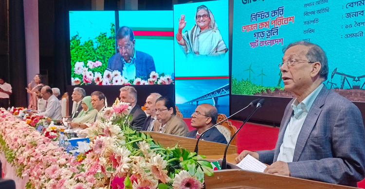 কর্মক্ষেত্রে স্বাস্থ্যসেবা-সুরক্ষা শ্রমিকের অধিকার: আইনমন্ত্রী