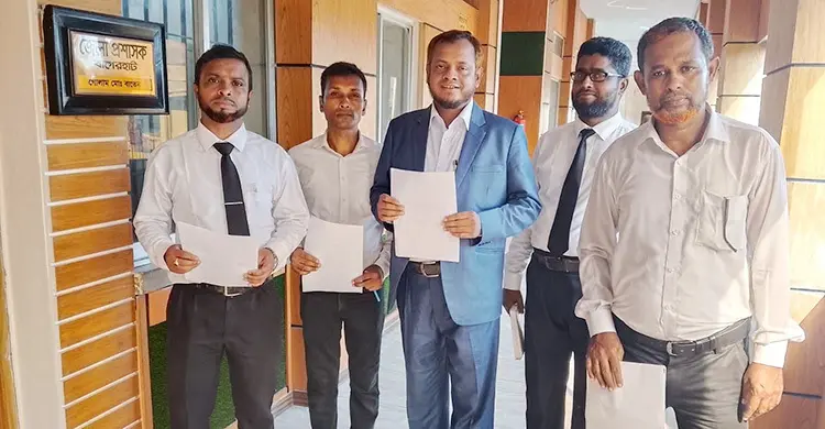 বাগেরহাটে ৪ সরকারি কৌঁসুলির পদত্যাগ