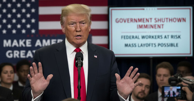 শাটডাউন দীর্ঘ হলে সরকারি কর্মীদের গণছাঁটাইয়ের হুমকি ট্রাম্পের