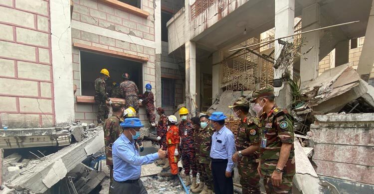 বাংলাদেশ সেনাবাহিনীর উদ্ধার অভিযান অব্যাহত