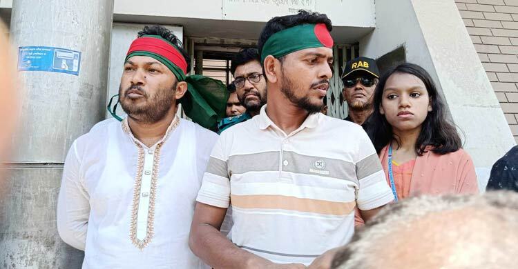 স্বরাষ্ট্র মন্ত্রণালয়ের আহ্বানে সচিবালয়ে জুলাই মঞ্চের ৪ প্রতিনিধি