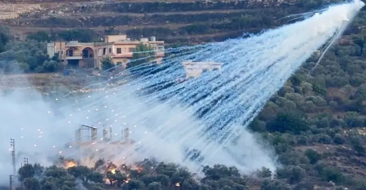 লেবাননে সাদা ‘ফসফরাস’ বোমা হামলা চালিয়েছে ইসরায়েল