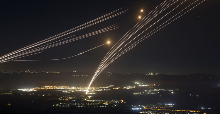 US, UK urge citizens to leave Lebanon