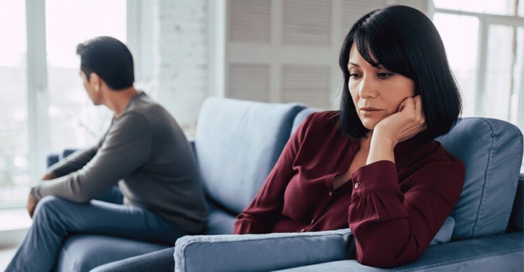 কেন মধ্যবয়সে নারীরা বিচ্ছেদের কথা ভাবেন