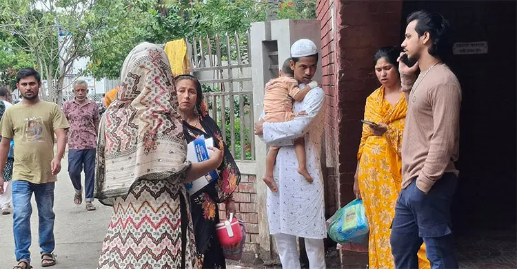 হামে একমাত্র সন্তানকে হারিয়ে শোকে স্তব্ধ মা&ndash;বাবা