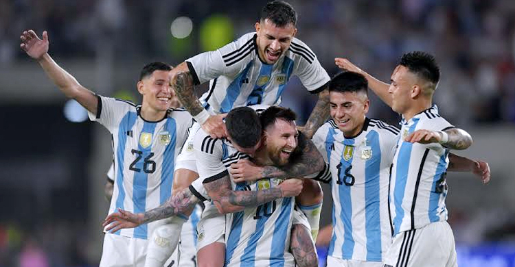 মেসির ৮০০ গোলের মাইলফলক, দাপুটে খেলে জিতলো আর্জেন্টিনা
