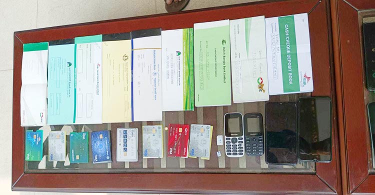 ডিসকাউন্টে প্লেনের টিকিটের নামে প্রতারণা, টার্গেট প্রবাসীরা