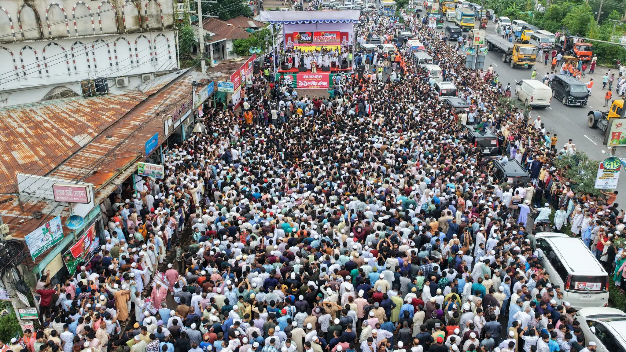 জোটের নেতা জানিয়েছেন, রাজশাহী, খুলনা, রংপুর, ময়মনসিংহ এবং সবশেষ সিলেট বিভাগে লংমার্চ করবে দলগুলো