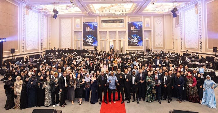 মালয়েশিয়ায় টপ নিয়োগদাতা সম্মাননা