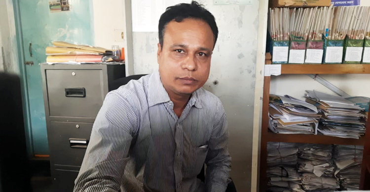 বাজিতপুরে সচিব নেই একমাস, ইশিবপুরে দুজন