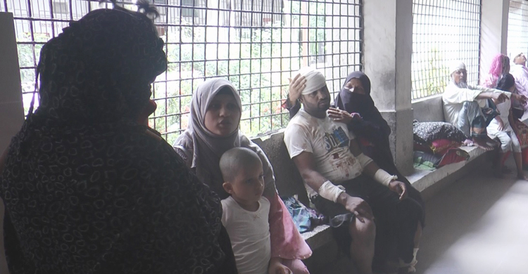 স্কুলছাত্রীকে উত্ত্যক্তের জেরে দু’পক্ষের সংঘর্ষ, আহত ২০