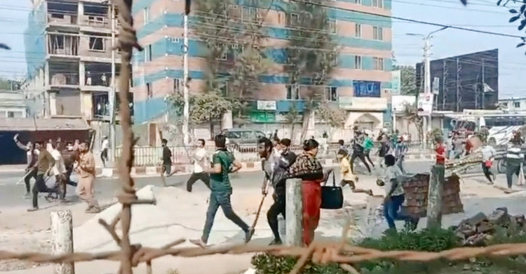 মাদারীপুরে ছাত্রলীগের দুই গ্রুপের সংঘর্ষ, পথচারী গুলিবিদ্ধ