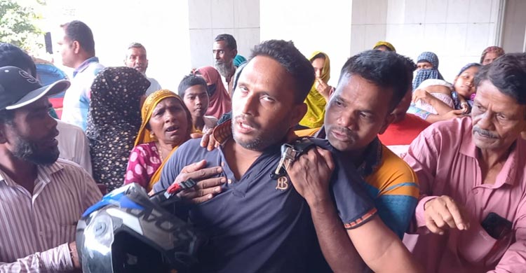 মাদারীপুর সদর হাসপাতাল থেকে ছয় মাসের এক শিশু চুরির অভিযোগ উঠেছে