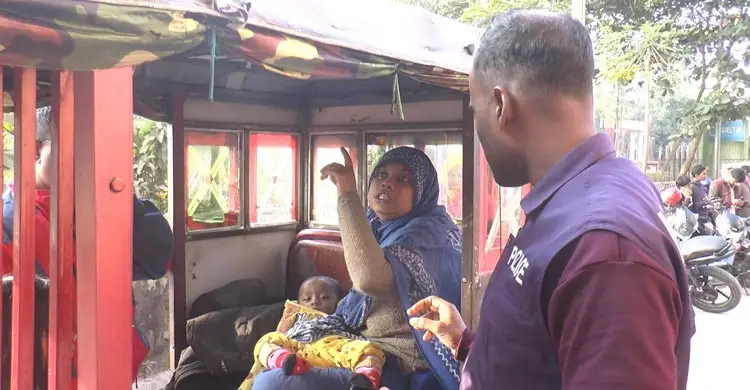 মাদারীপুরের কুনিয়ারহাটে ঘরে ঢুকে জাহিদ শেখ (৪০) নামে এক ইলেকট্রিক মিস্ত্রিকে কুপিয়ে হত্যার ঘটনা ঘটেছে