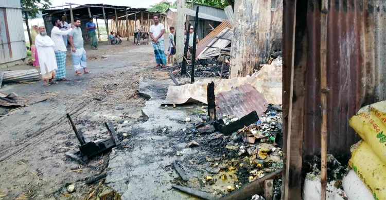 মাদারীপুরে সারের গোডাউনসহ ৩ দোকান পুড়ে ছাই