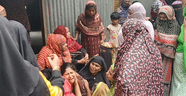 শিবচরে তালাবদ্ধ ঘরে মিললো বৃদ্ধার গলাকাটা মরদেহ