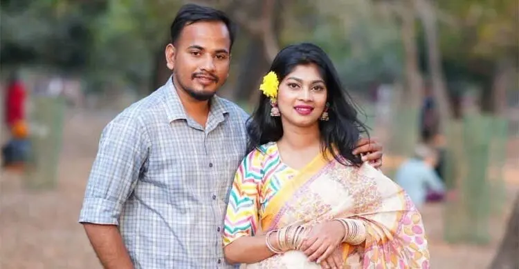 চারদিন অনশন করে স্ত্রীকে নিয়ে ঘরে ফিরলেন স্বামী