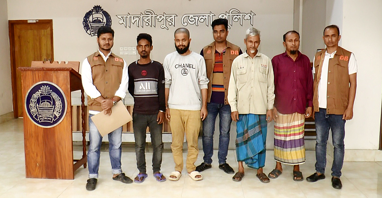 মাদারীপুরে আন্তঃজেলা চোর চক্রের ৪ সদস্য গ্রেফতার