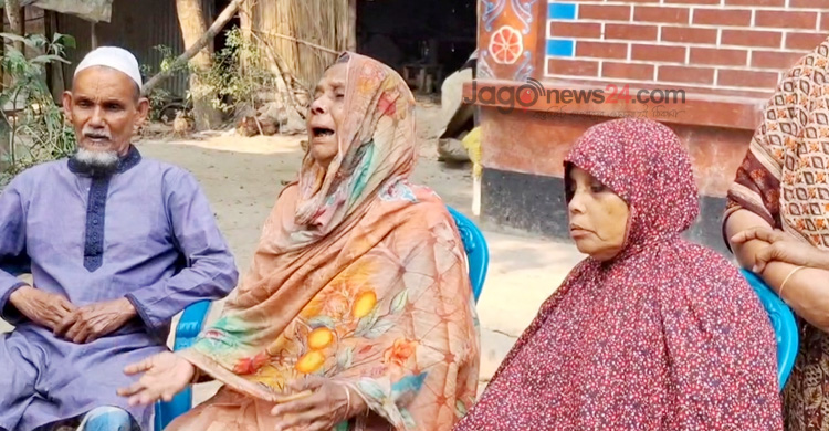 গ্রামে গ্রামে দালাল, বিদেশযাত্রায় নিঃস্ব শত শত পরিবার