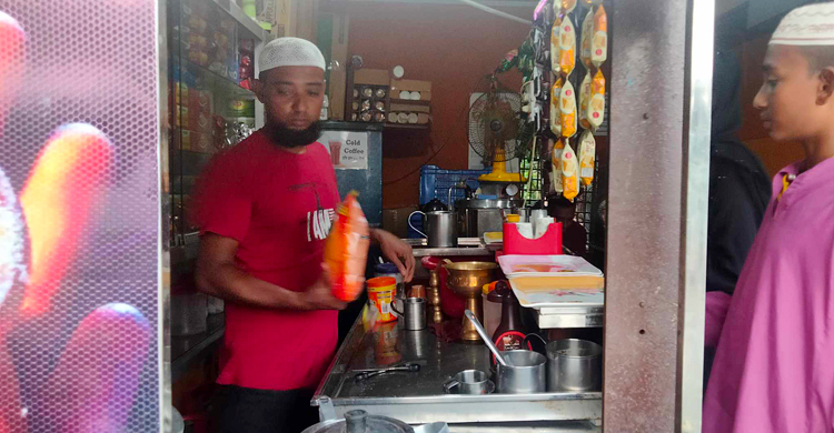 তান্দুরি চায়ে বদলেছে আলতাফের জীবন