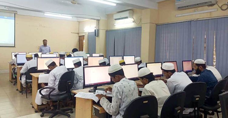 ‘ডিজিটাল স্কিলস ফর স্টুডেন্টস’ প্রকল্পে প্রশিক্ষণ শুরু