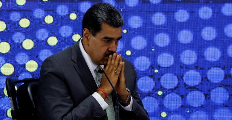 US to reimpose oil sanctions on Venezuela over election concerns