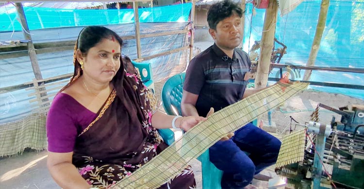 মেশিনে ঘুনি তৈরি করে সাড়া ফেলেছেন মাগুরার উজ্জ্বল