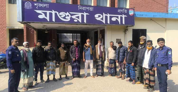 মাগুরায় পুলিশের অভিযানে ২২ আসামি গ্রেফতার