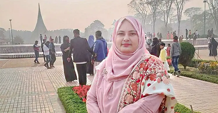 জামিনে মুক্তির পর জেলগেট থেকে আবারও গ্রেফতার আ’লীগ নেত্রী