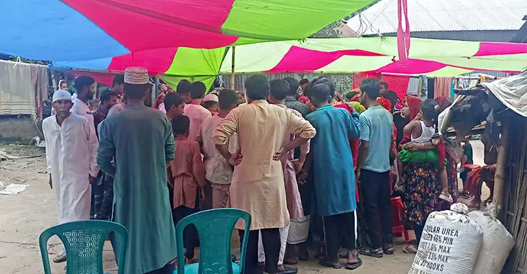 শিশুকে বাঁচাতে গিয়ে প্রাণ গেলো মোটরসাইকেল আরোহীর