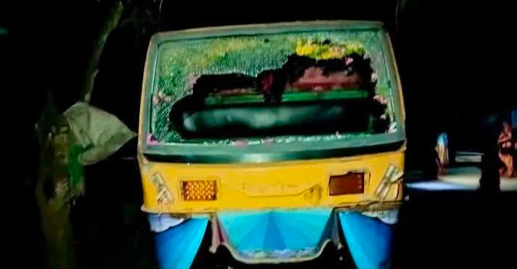 মাগুরায় বিএনপির দু&rsquo;পক্ষের সংঘর্ষ, ২০ বাড়িঘর ভাঙচুর-লুটপাট