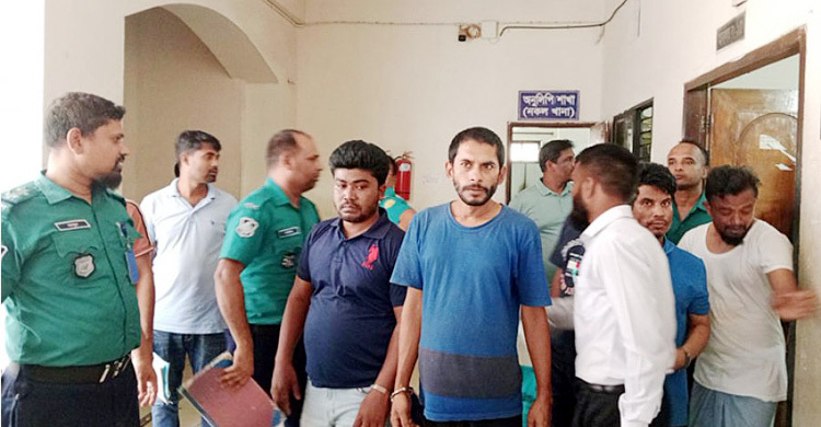 ‘দুদক কর্মকর্তা’ পরিচয়ে ঘুস চাওয়া প্রতারকচক্রের ৫ সদস্য কারাগারে