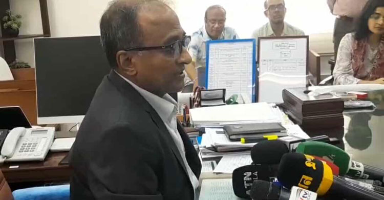 যুক্তরাষ্ট্র থেকে ২৫টি উড়োজাহাজ কিনবে সরকার: বাণিজ্য সচিব