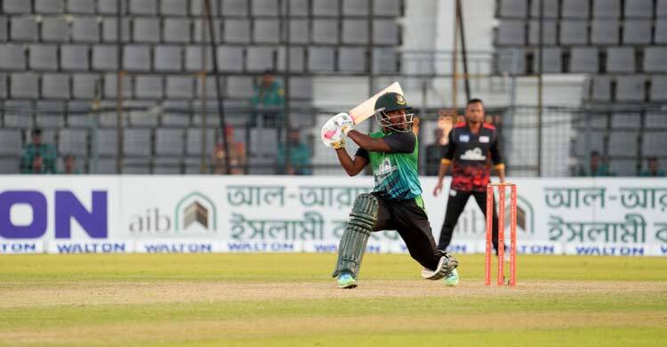 মাহফুজ রাব্বির ছক্কা-বৃষ্টির পরও ১ রানের নাটকীয় জয় ঢাকা মেট্রোর
