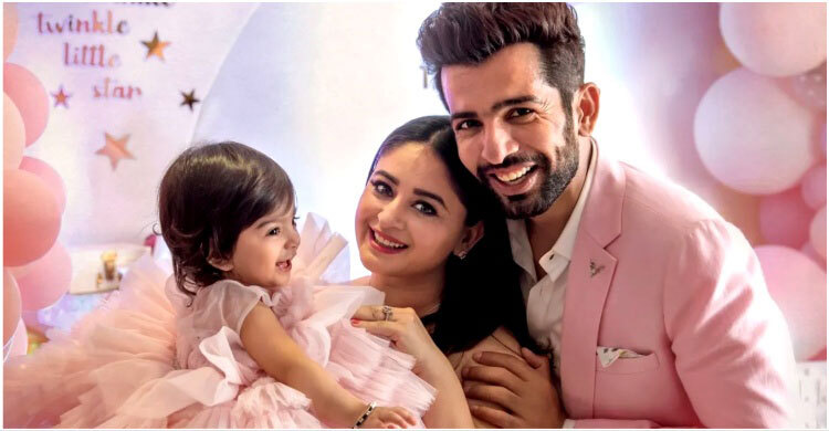 ভেঙে গেল মাহির ১৫ বছরের সংসার