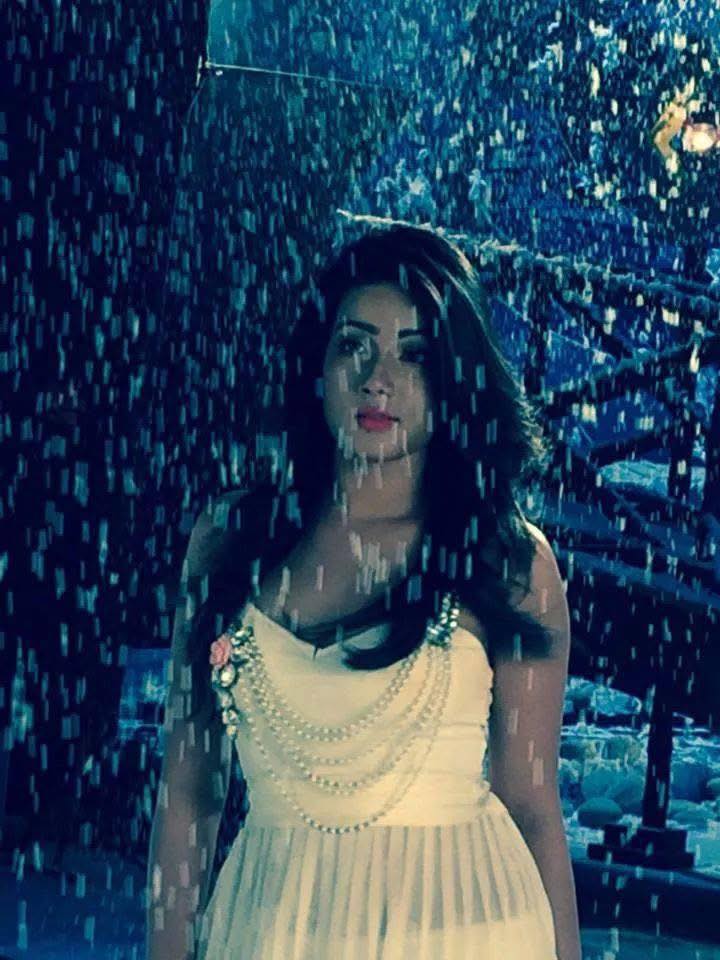 জন্মদিনে ছেলের টানে আবেগাপ্লুত মাহি