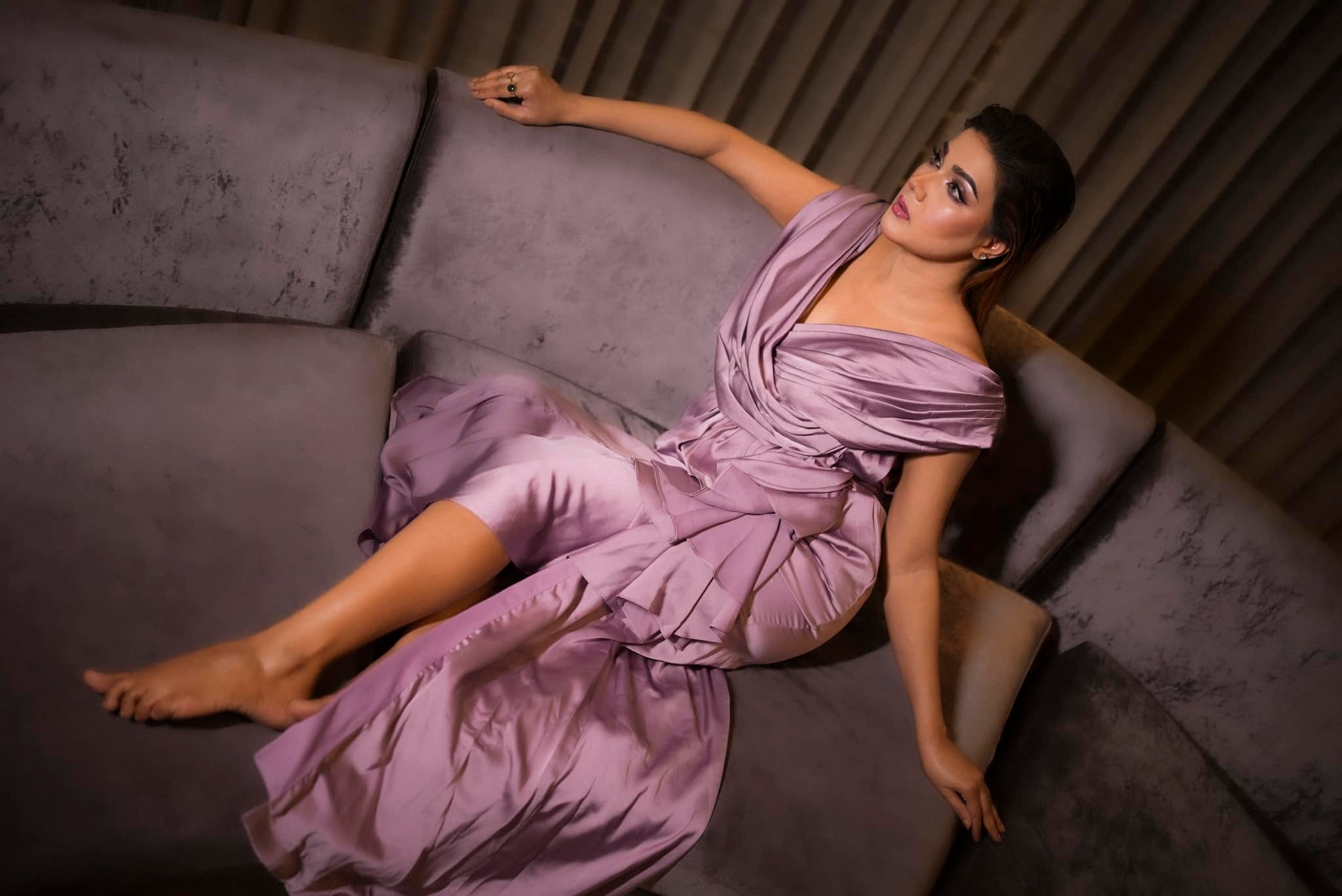 জন্মদিনে ছেলের টানে আবেগাপ্লুত মাহি