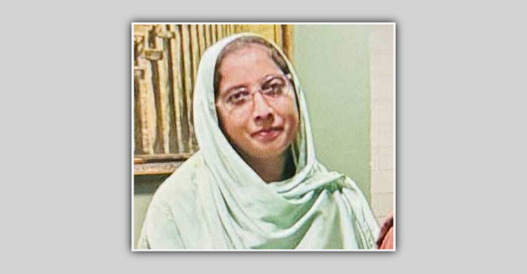 দগ্ধ শরীরে শিশুদের বাঁচানোর চেষ্টা করা শিক্ষিকা এখন লাইফ সাপোর্টে