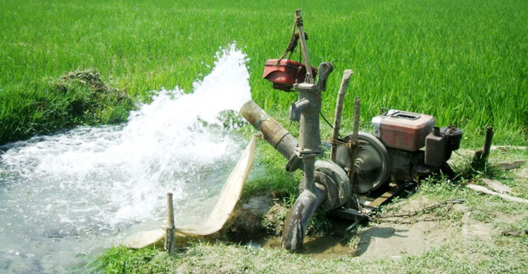 পানি আর খাওয়া হলো না কৃষক মান্নান ফকিরের